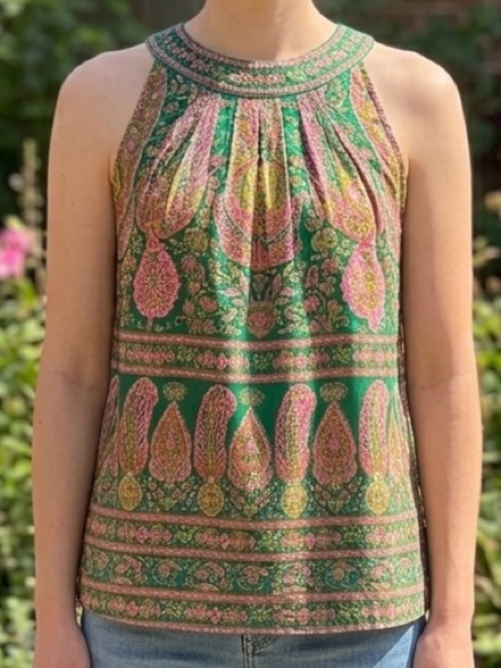 Chelsea & Theodore Paisley Pleated Scoop Tank Top Blouse Green Pink XS EUC Work